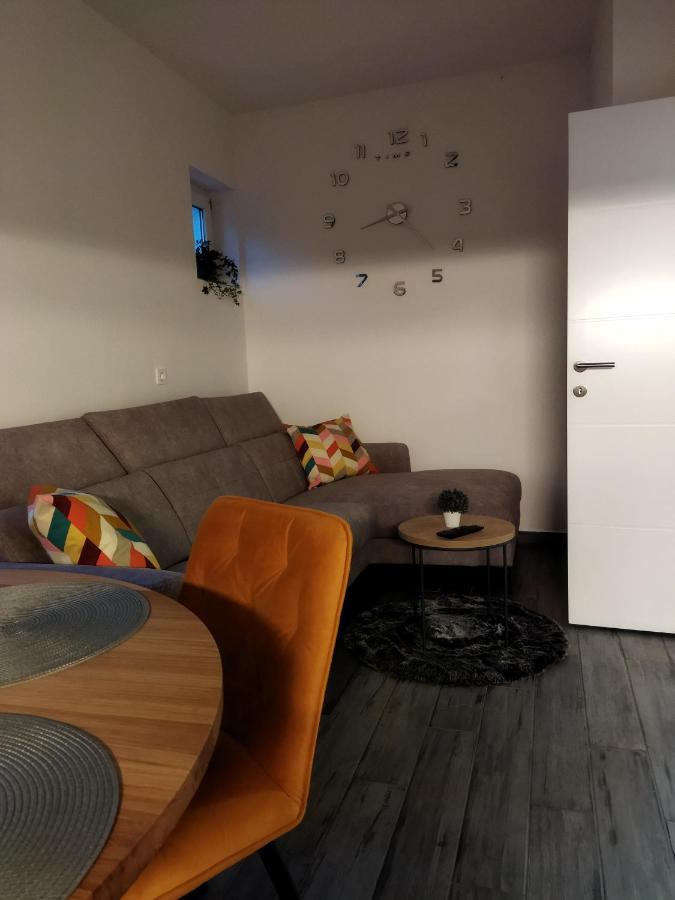 Apartman Na Jezeru Загреб Екстериор снимка