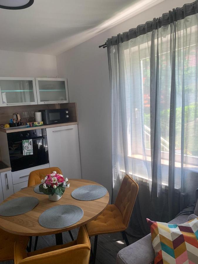 Apartman Na Jezeru Загреб Екстериор снимка