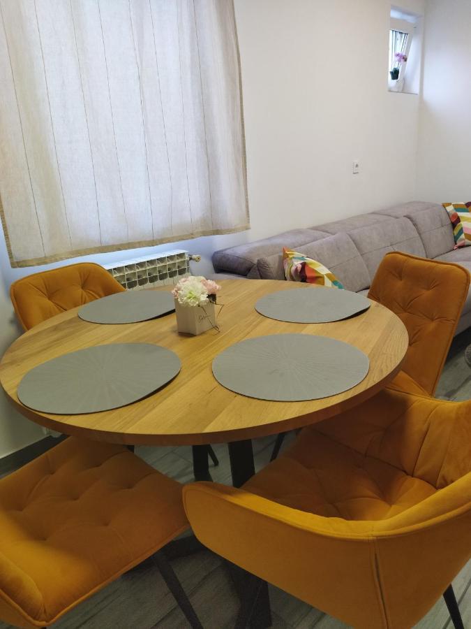 Apartman Na Jezeru Загреб Екстериор снимка