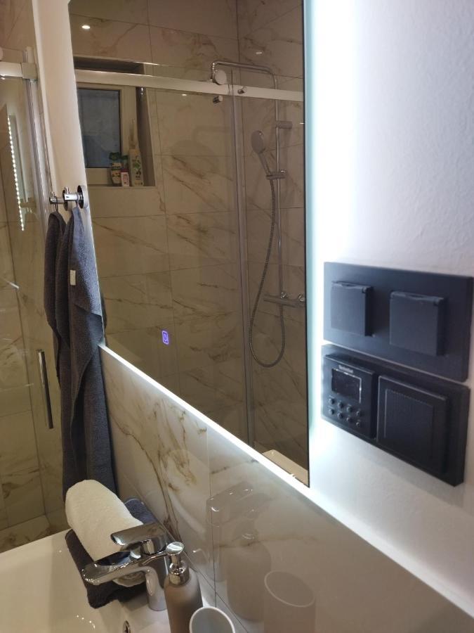Apartman Na Jezeru Загреб Екстериор снимка