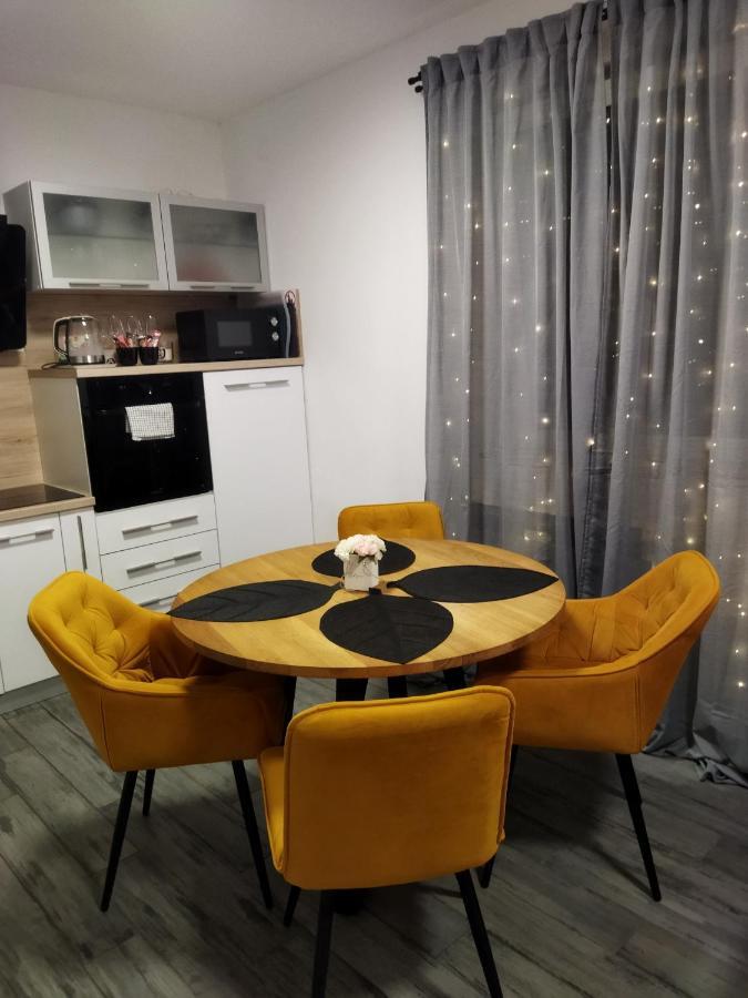 Apartman Na Jezeru Загреб Екстериор снимка