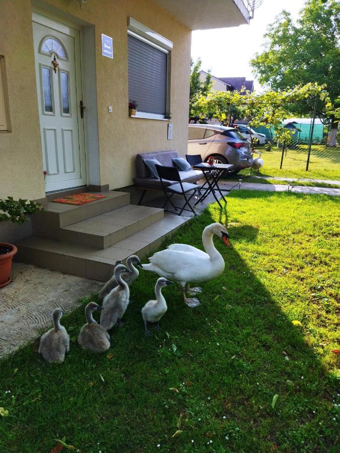 Apartman Na Jezeru Загреб Екстериор снимка